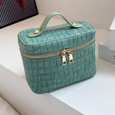 Trousse de Toilette et Maquillage en Cuir vintage